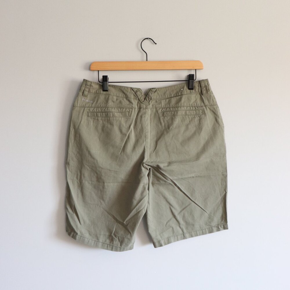Columbia‎ Women's Sz 10 Green Activewear Cotton Hiking Pocket Athletic Shorts - Picture 2 of 11